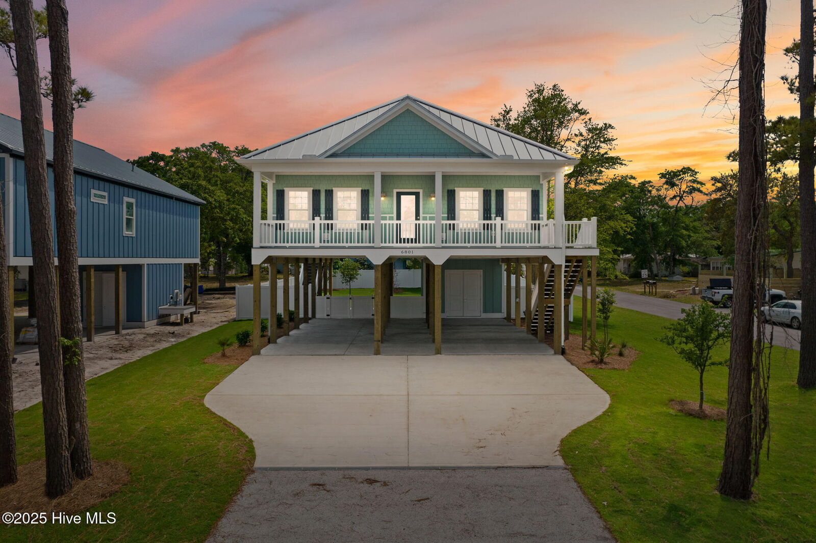 Property Photo:  202 NE 33rd Street  NC 28465 