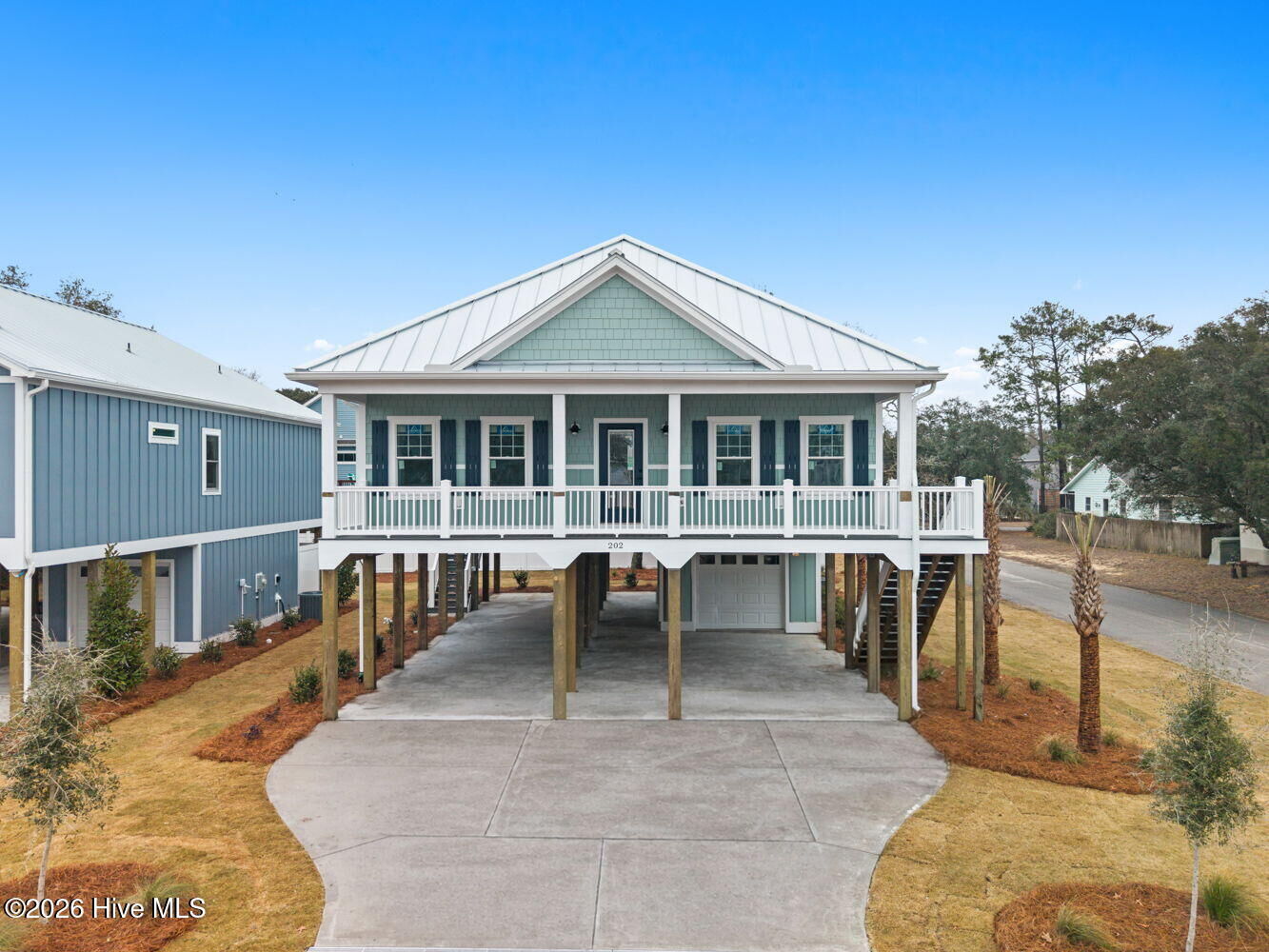 Property Photo:  202 NE 33rd Street  NC 28465 