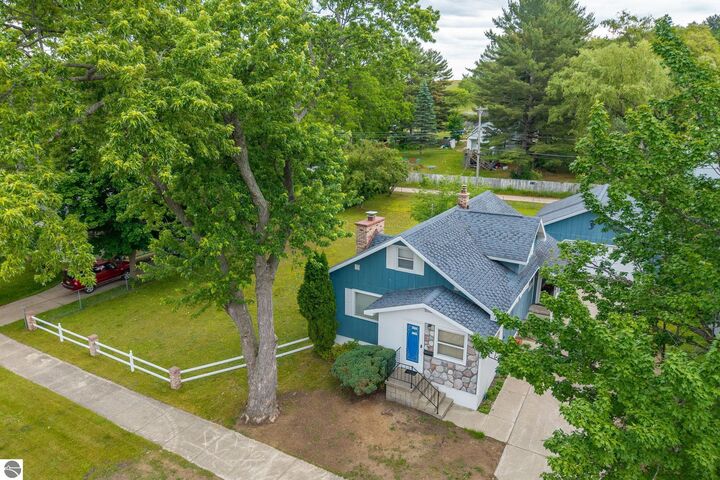 Property Photo:  916 Ernst Street  MI 49601 