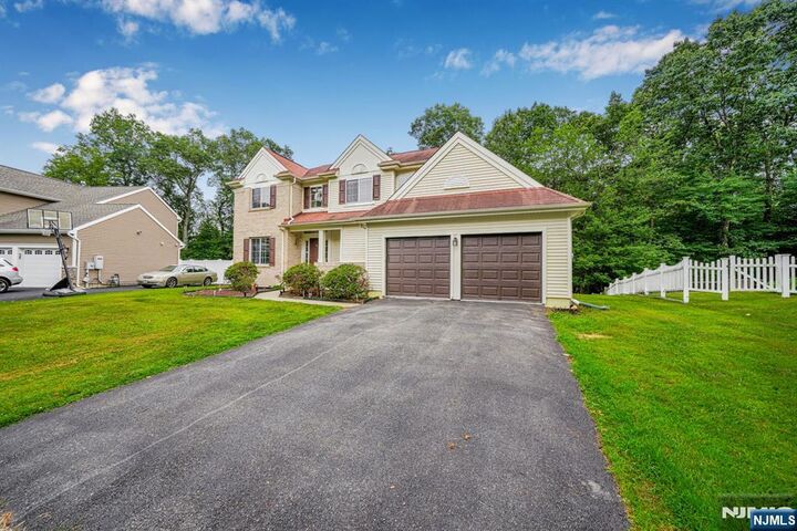 Property Photo: 38 Crestwood Circle NJ 07828