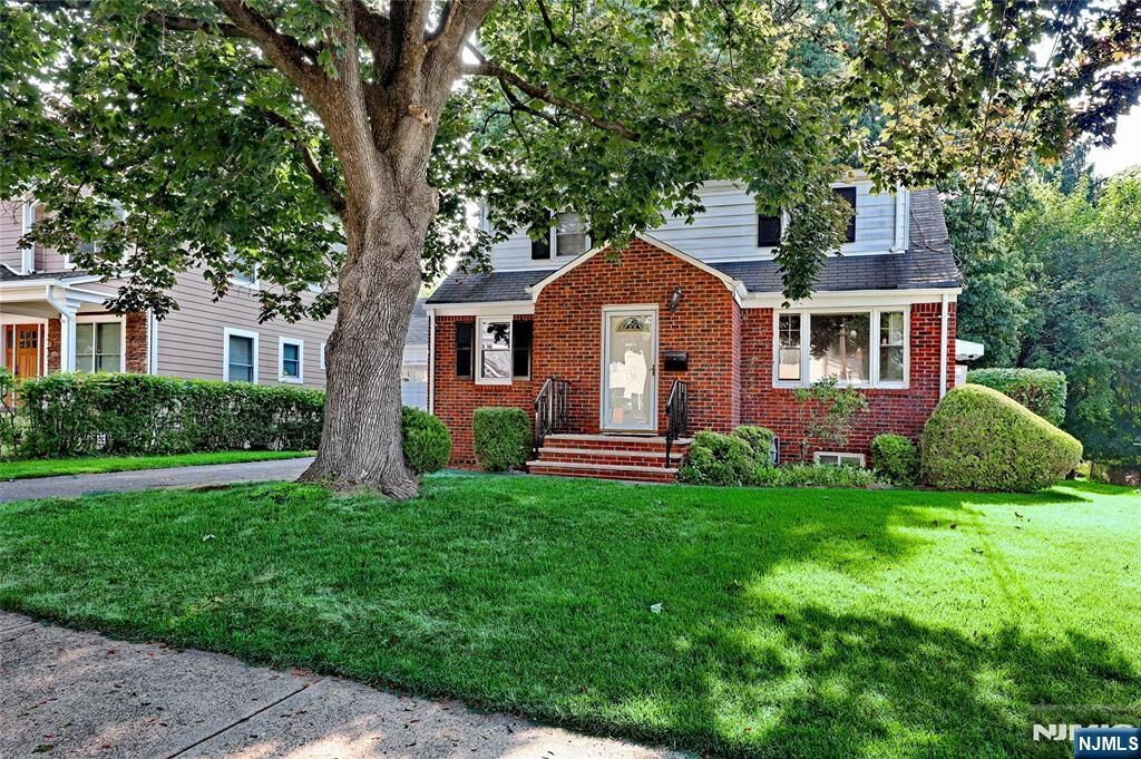 Property Photo:  136 Elm Street  NJ 07626 