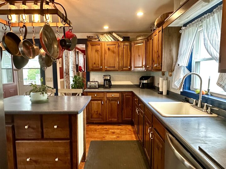 Property Photo: 40 Bowman Street NH 03246