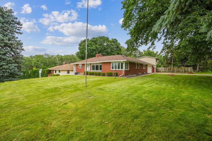 Property Photo: 668 Viking Drive E MN 55117