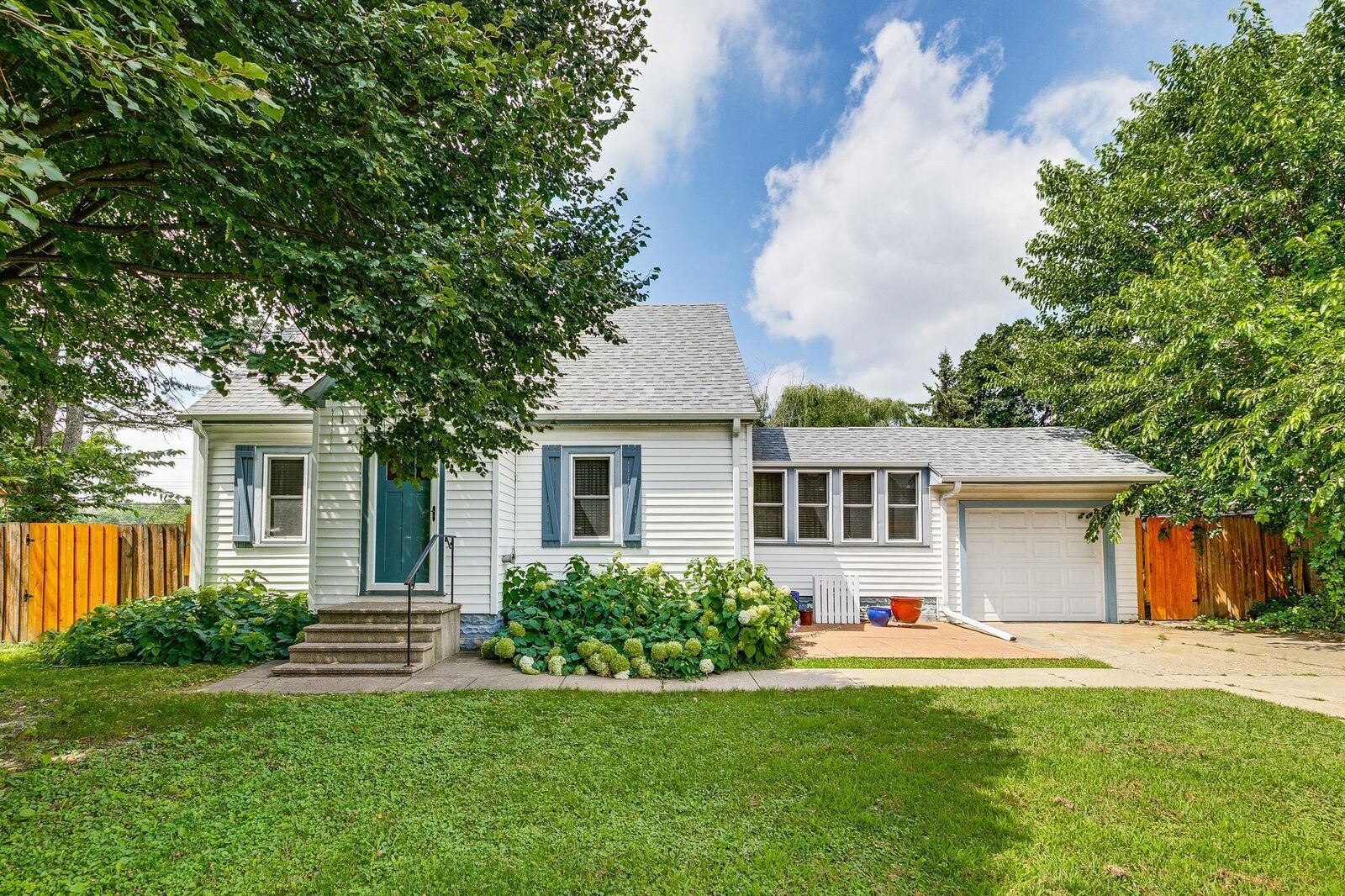 Property Photo:  1781 Tatum Street  MN 55113 
