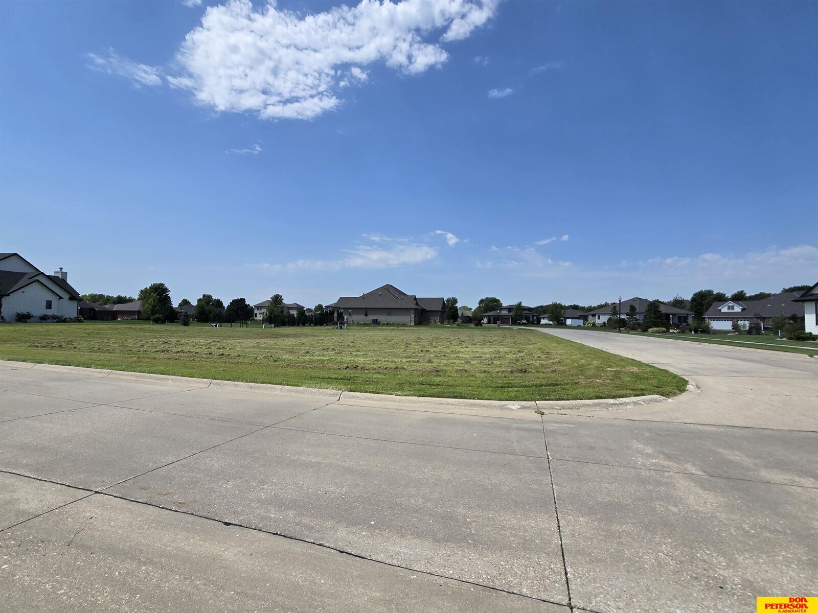 Property Photo:  1755 N Deer Run  NE 68025 