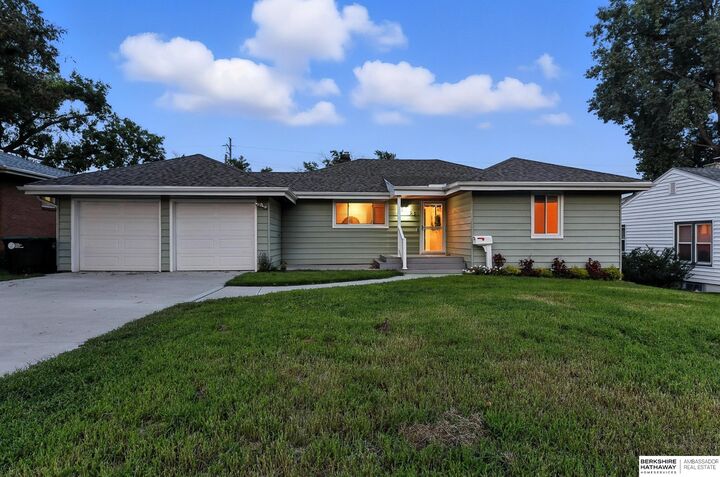 533 N 72nd Avenue  Omaha NE 68114 photo