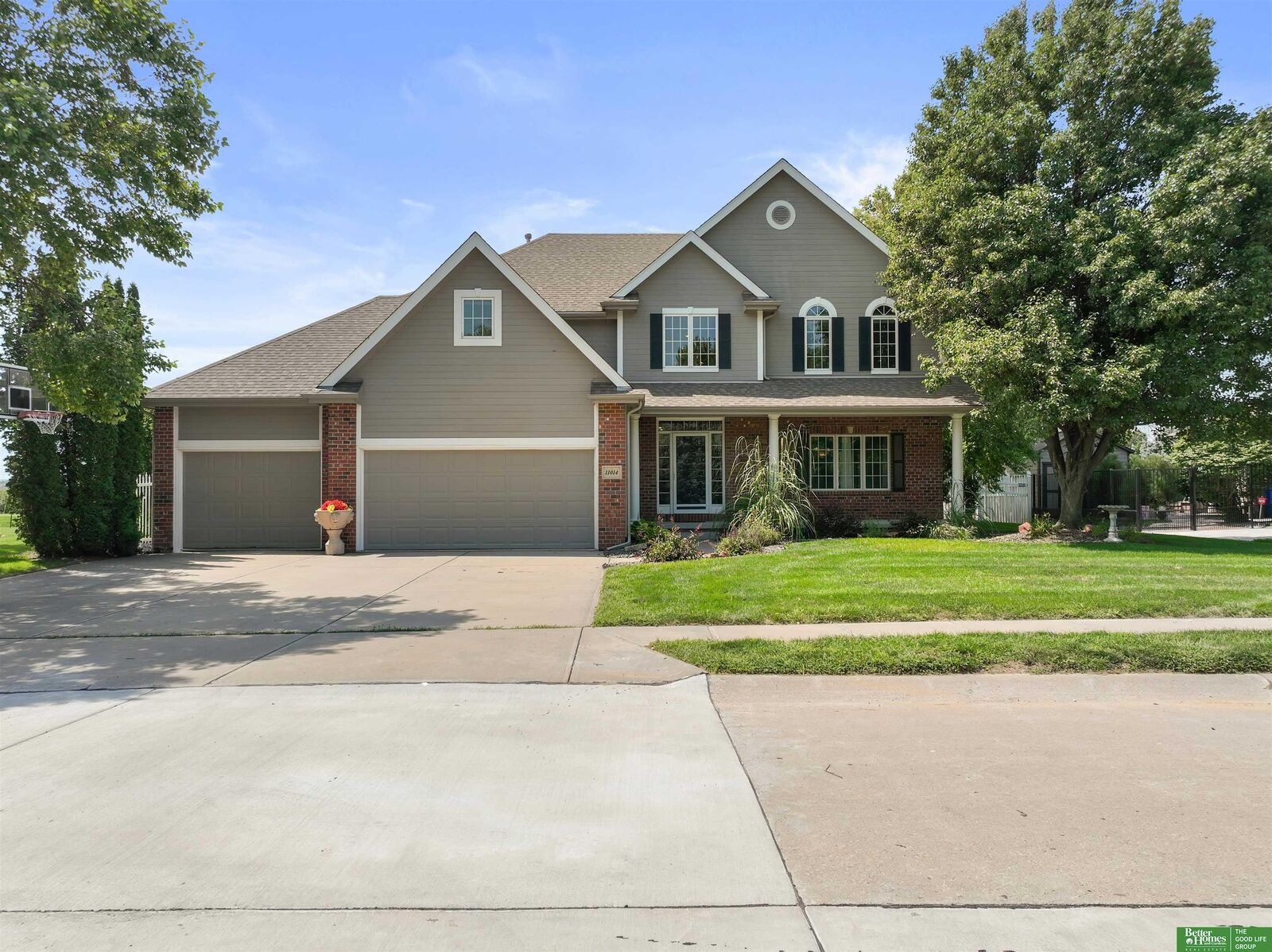 Property Photo:  11014 S 172 Street  NE 68136 