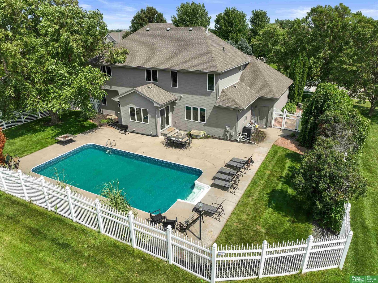 Property Photo:  11014 S 172 Street  NE 68136 