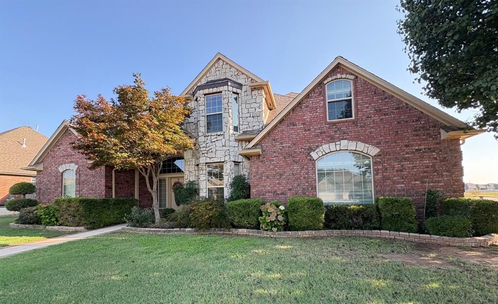 Property Photo:  2830 Misty Ridge Drive  OK 73071