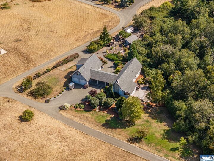 Property Photo:  72 Skunk Hollow  WA 98382 