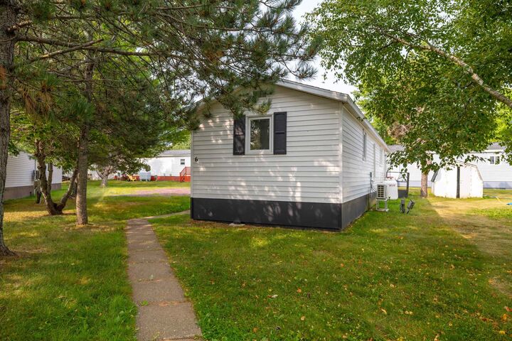 Property Photo:  6 Spinnaker Crescent  PE C1C 1M5 