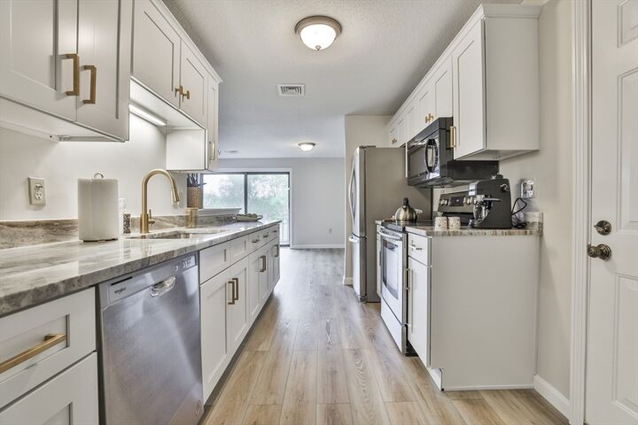 Property Photo:  181 Littleton Rd 213  MA 01824 