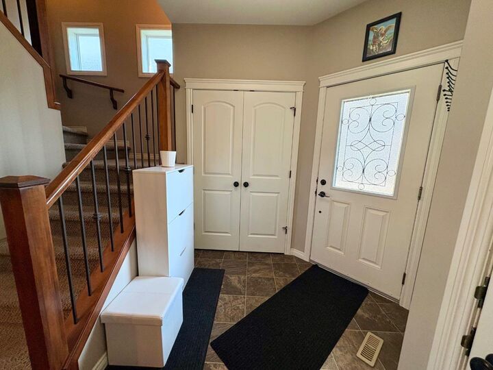 Property Photo:  238 Viscount Drive SE  AB T4R 0M7 