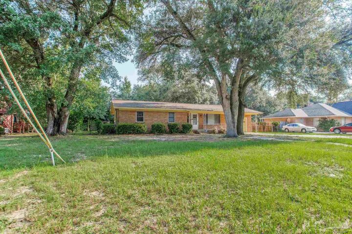 Property Photo:  1240 Dunmire St  FL 32504 