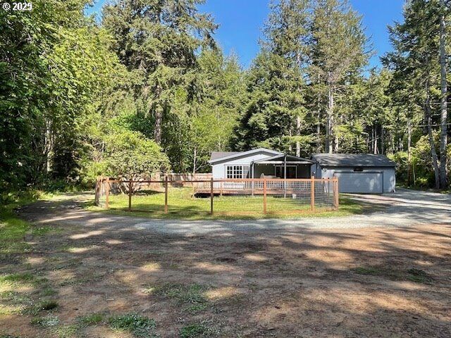 Property Photo:  56129 Tom Smith Rd  OR 97411 