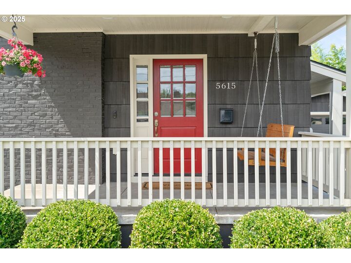 Property Photo: 5615 NE 36th Ave OR 97211