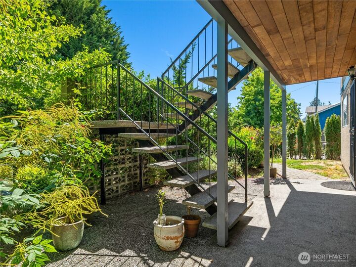 Property Photo:  13041  12th Avenue SW  WA 98146 