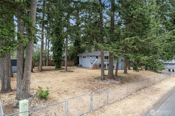 Property Photo:  5210  205th Street Ct E  WA 98387 