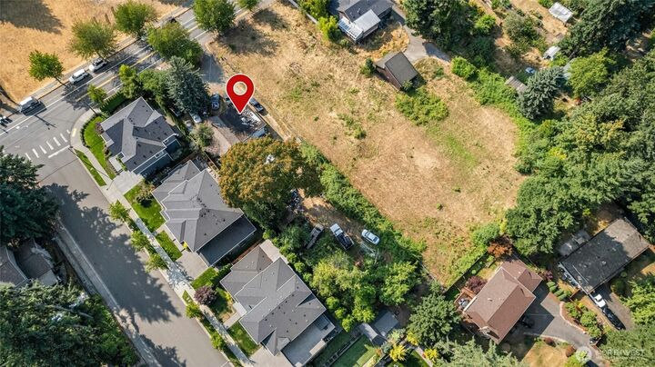 7512  132nd Avenue NE  Kirkland WA 98033 photo
