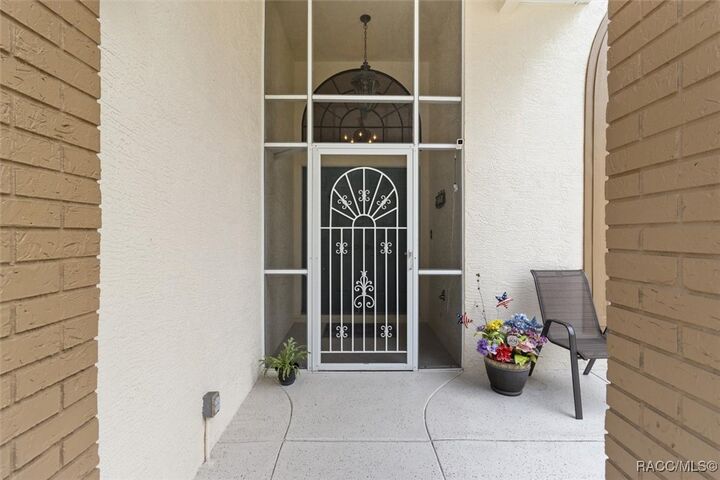 Property Photo: 176 N Crystal Meadow Path FL 34461