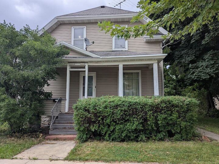 1222 N Main Street  Oshkosh WI 54901 photo