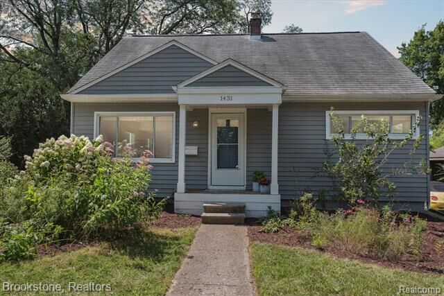 Property Photo:  1431 Hatcher Crescent  MI 48103 