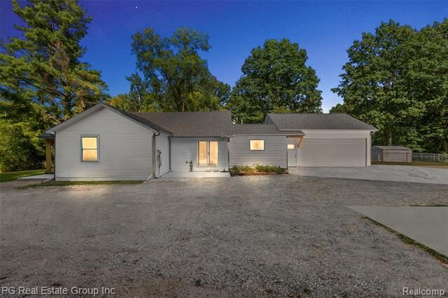 Property Photo:  5771 Gratiot Avenue  MI 48079 