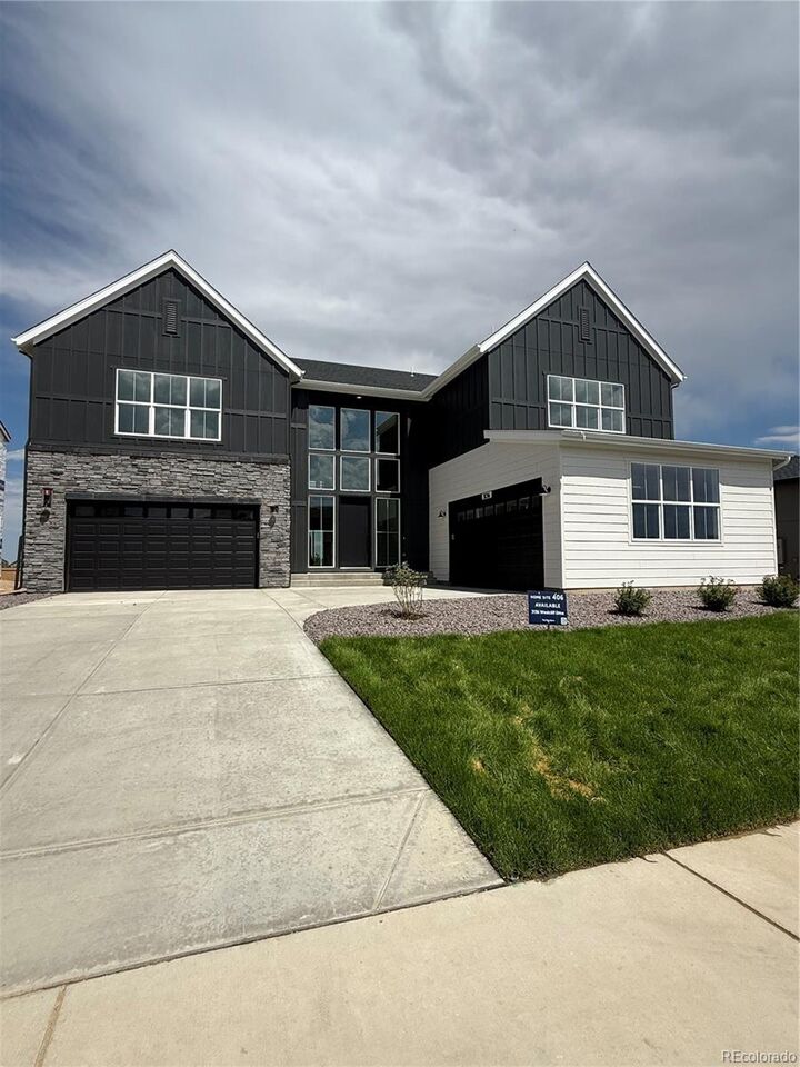 Property Photo:  3136 Westcliff Drive  CO 80538 