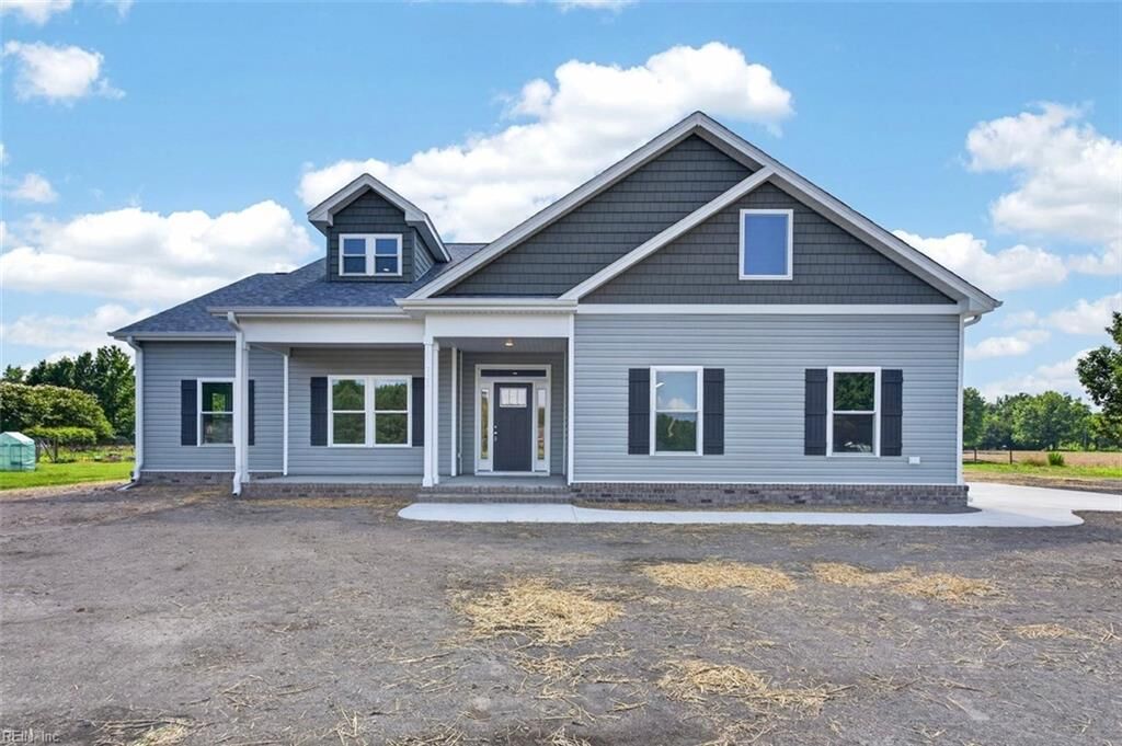 Property Photo:  231 Longstreet Ln  VA 23434 