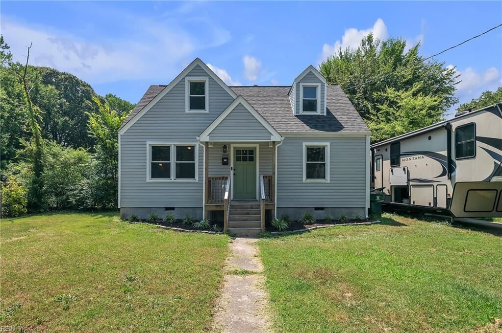 Property Photo:  1006 De Gaule St  VA 23605 