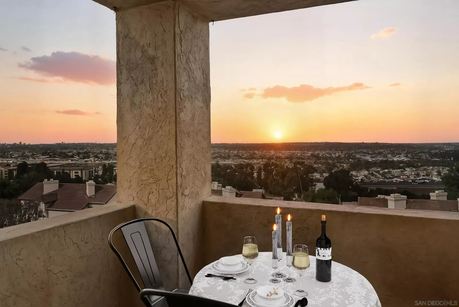 Property Photo: 11265 Affinity Ct 103 CA 92131