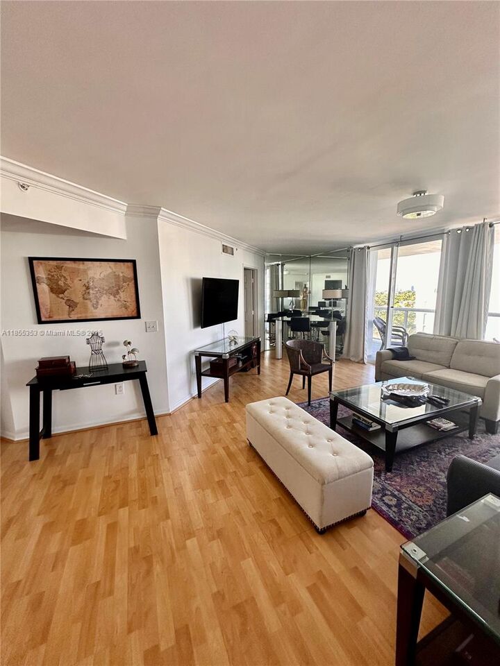 6301 Collins Ave 806  Miami Beach FL 33141 photo