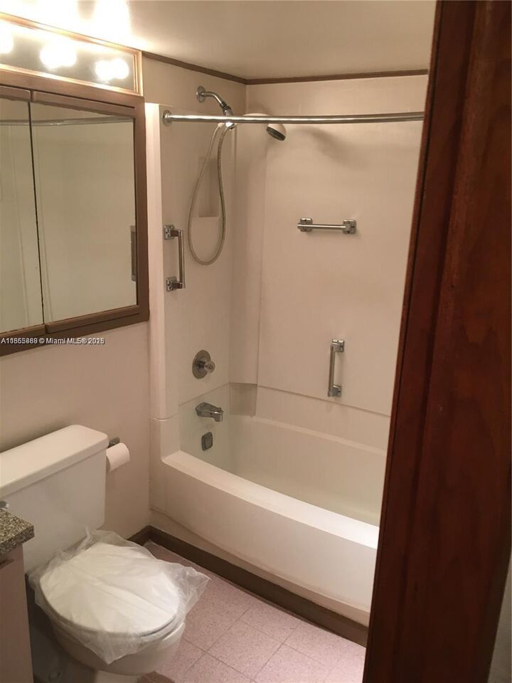 14221 N Kendall Dr 305C  Miami FL 33186 photo