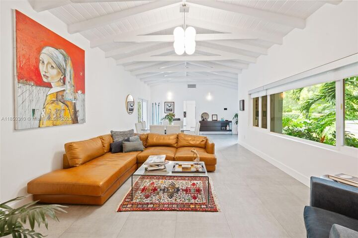 Property Photo: 6610 Santona St FL 33146