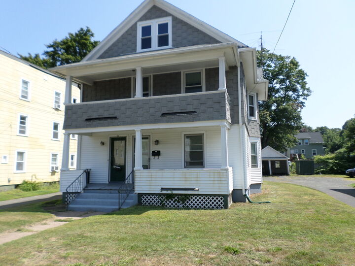 Property Photo:  33 Clinton Street  CT 06040 