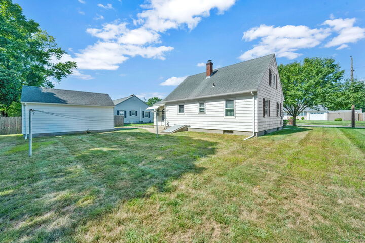 Property Photo:  14 Longview Road  CT 06082 