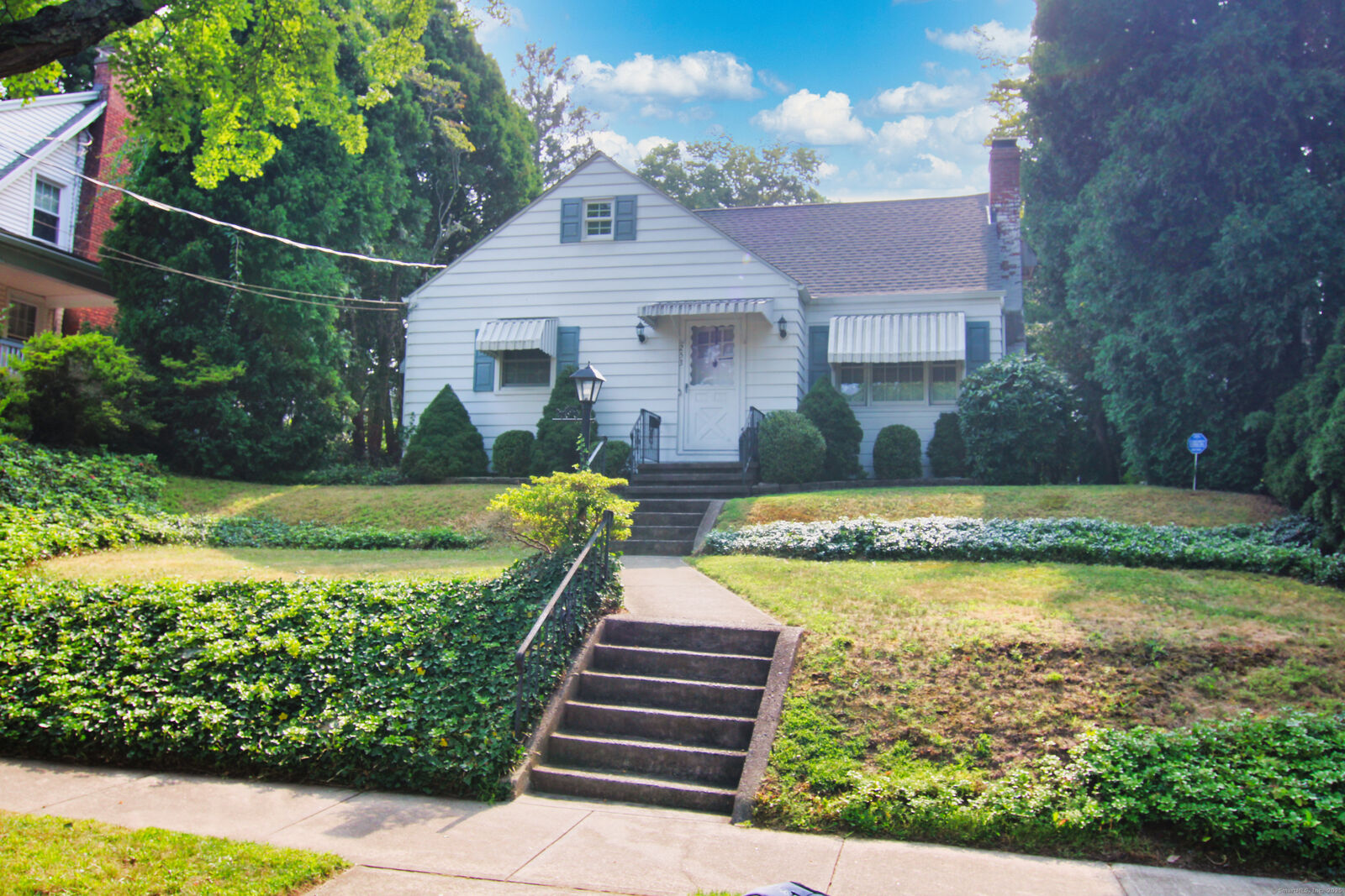 Property Photo: 253 Kneeland Road CT 06512