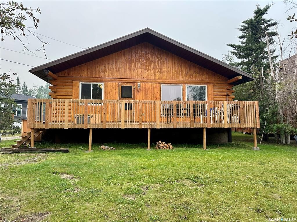 Property Photo:  803 Otter Street  SK S0J 1L0 