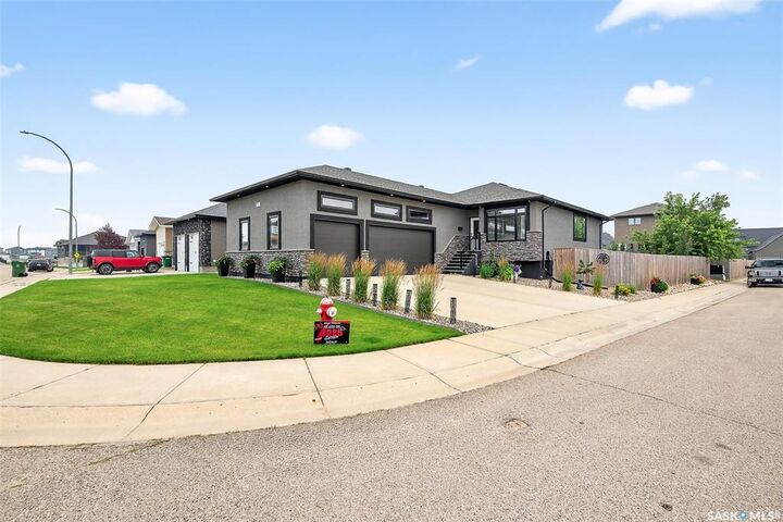 Property Photo:  76 Hodges Lane  SK S6J 0B1 