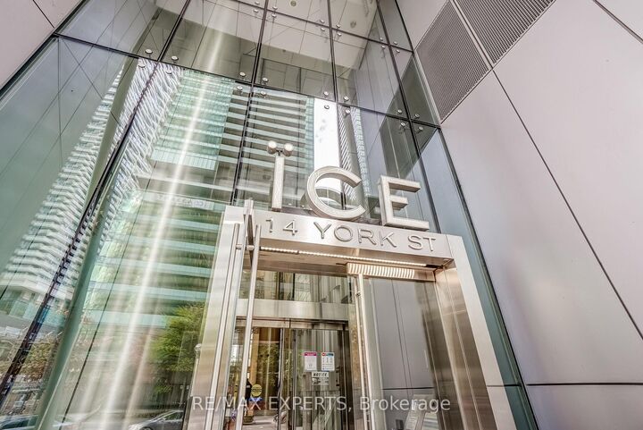 Property Photo:  14 York Street 3803  ON M5J 0B1 