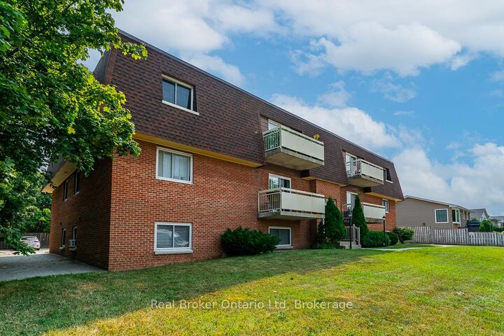 Property Photo:  925 10th Avenue E 202  ON N4K 3H8 