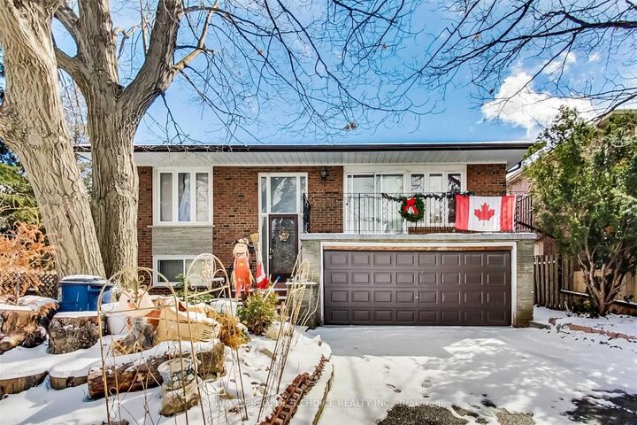 7 Riverside Drive  Toronto ON M9L 1J1 photo