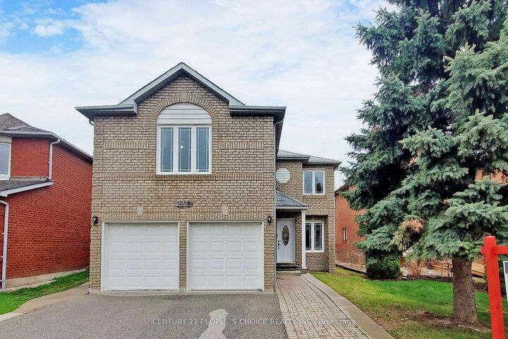 1160 Windsor Hill Boulevard  Mississauga ON L5V 1N9 photo
