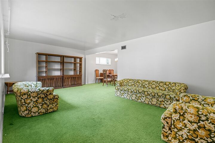 Property Photo: 5523 Rippey Place PA 15206