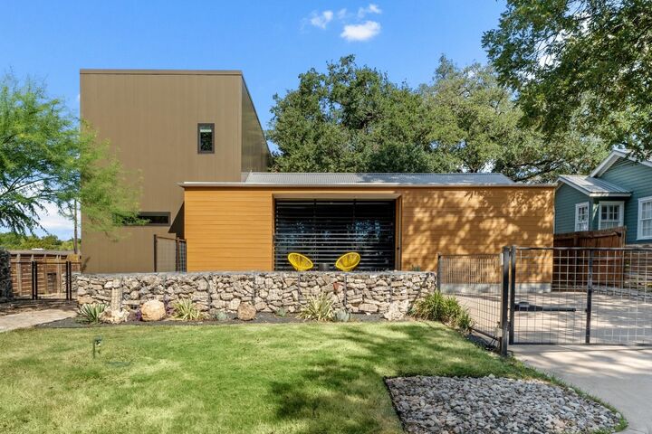 4000 Sinclair Avenue  Austin TX 78756 photo