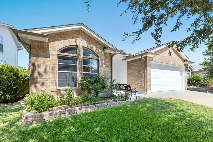 Property Photo:  1712 Darjeeling Drive  TX 78660 