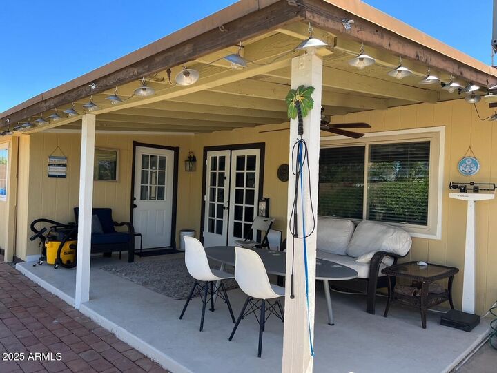 Property Photo: 2514 E Jacinto Avenue AZ 85204