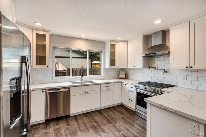 Property Photo:  2376 Donna Maria Way  CA 95401 