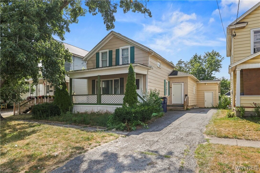 Property Photo: 275 Pine Street NY 14094