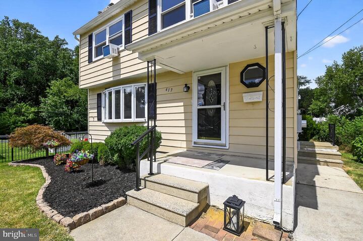 Property Photo:  417 W Washington Avenue  NJ 08049 